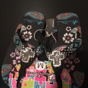 Girls Montana West flip flops